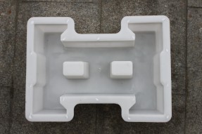 預制護坡模具該怎么養護？