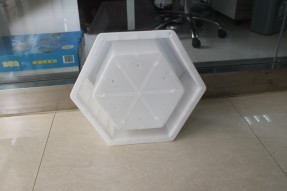 什么樣的六角塊護坡模具質量才好？